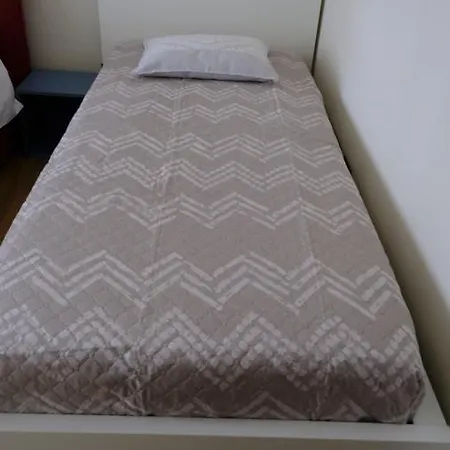 Fiorello's House 02309-loc-04779 Lejlighed *