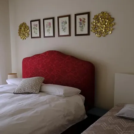 Fiorello's House 02309-loc-04779 Lejlighed