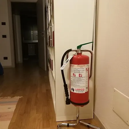 Fiorello's House 02309-loc-04779 *